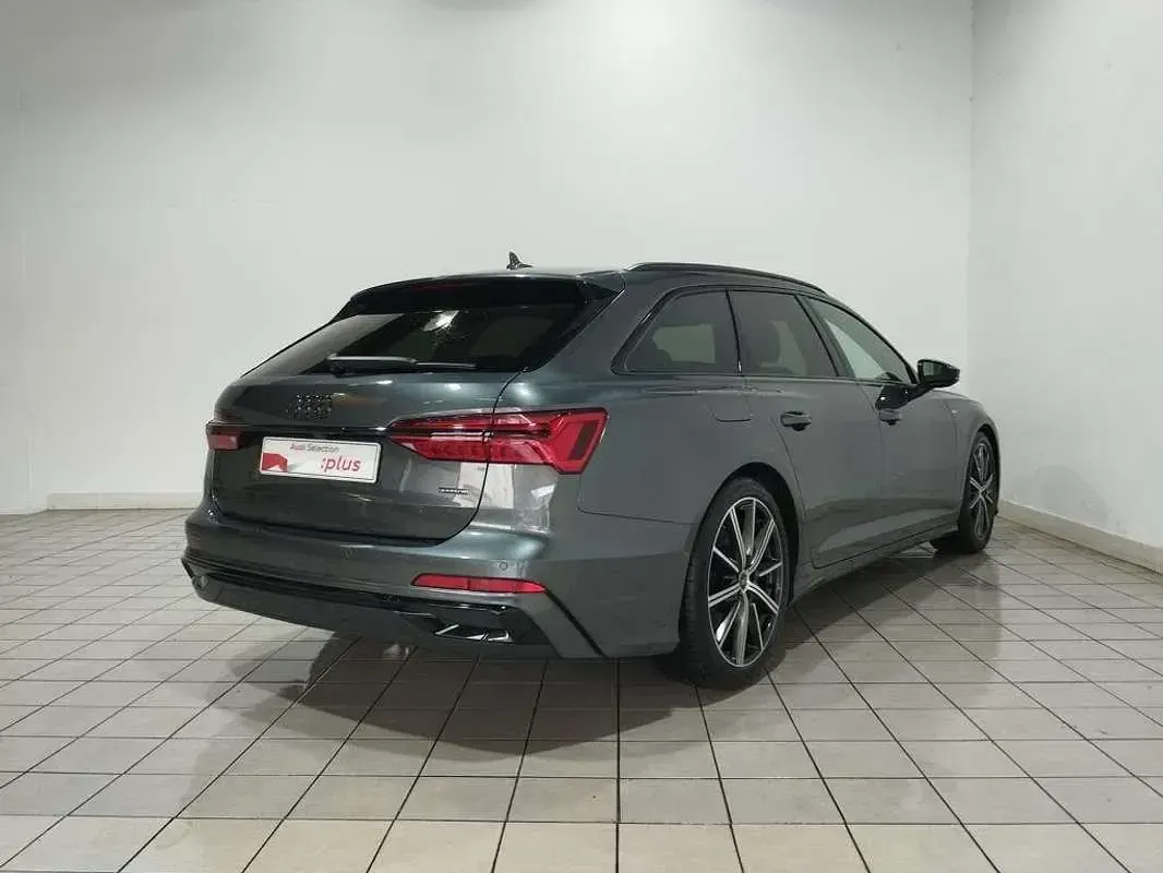 Usado Audi A6 245 CV (180 kW) 2025 Gris / plata Familiar