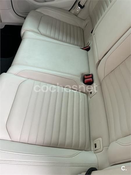 Usado VW Passat Alltrack 220 CV (161 kW) 2018 Blanco Familiar