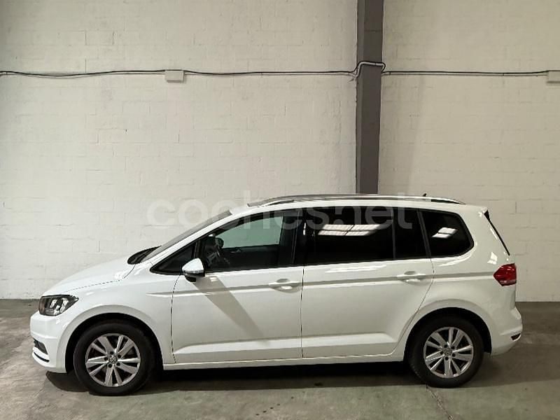 Blanco Usado 2020 VW Touran Advance Monovolumen | 21.600 € (Precio justo) - Imagen 1/4
