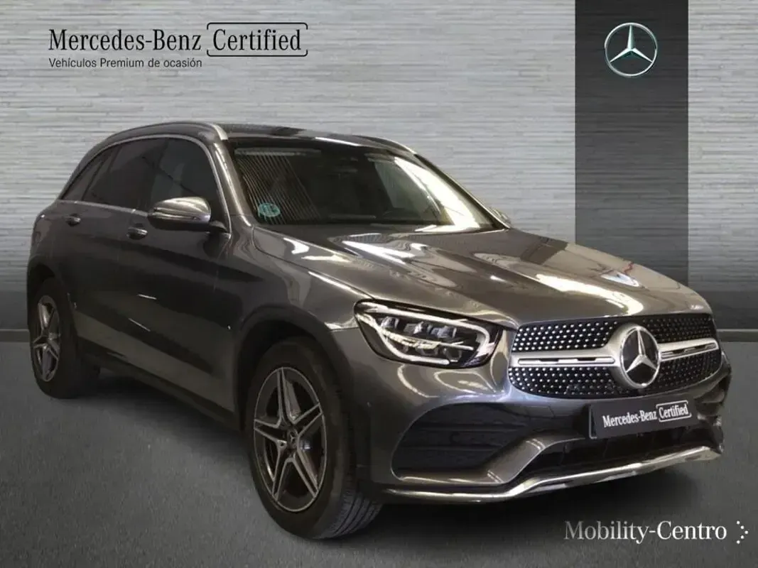Usado Mercedes GLC220 AMG line 194 CV (142 kW) 2022 Selenitgrey  metallic paint SUV
