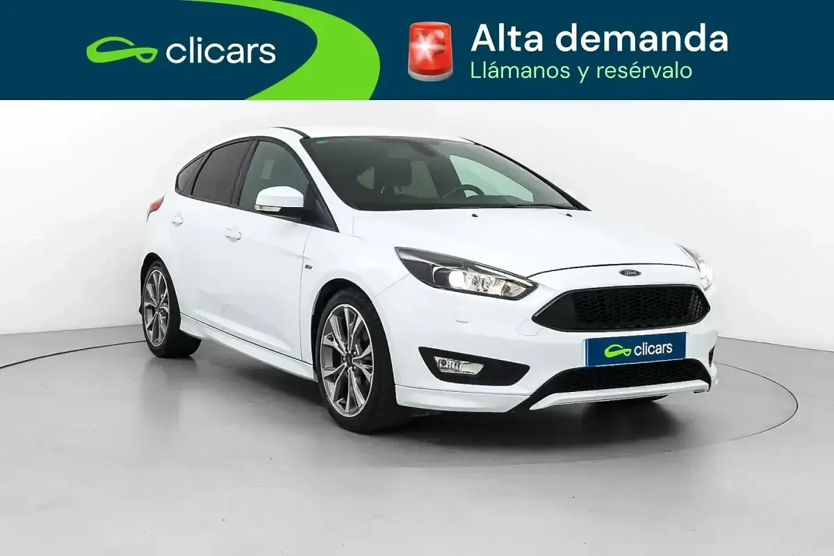 Usado Ford Focus ST-Line 182 CV (133 kW) 2017 Blanco Berlina