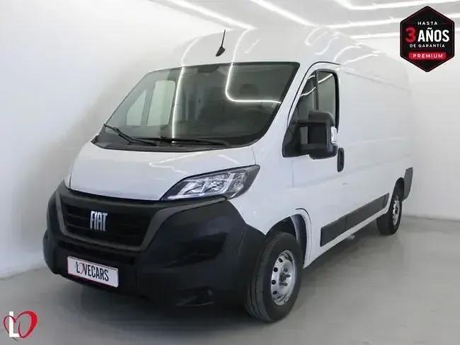 Usado Fiat Ducato 140 CV (102 kW) 2021 Blanco Van