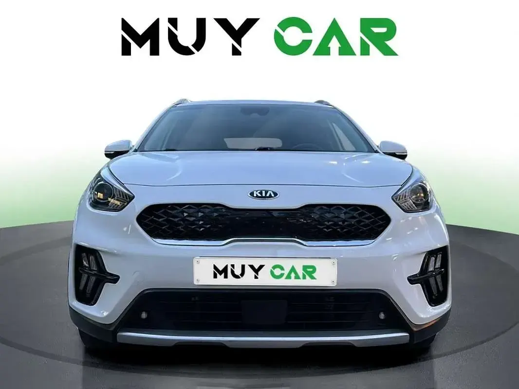 Używany Kia Niro 141 KM (103 kW) 2020 Biały SUV