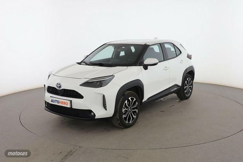 Blanco Usado 2022 Toyota Yaris Cross Active SUV | 24.399 € (Precio justo) - Imagen 1/3
