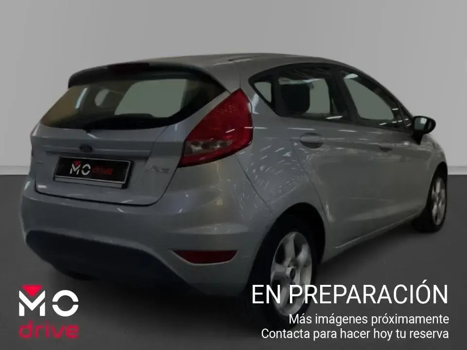 Usado Ford Fiesta Trend 90 CV (66 kW) 2009