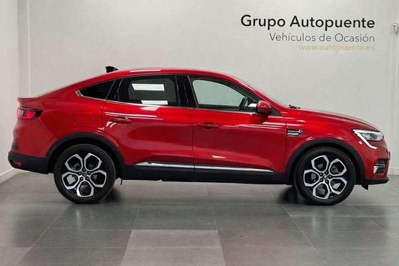 Usado Renault Arkana Techno 145 CV (106 kW) 2023 Rojo SUV