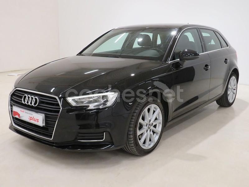 Usado Audi A3 Design 116 CV (85 kW) 2017 Negro Berlina
