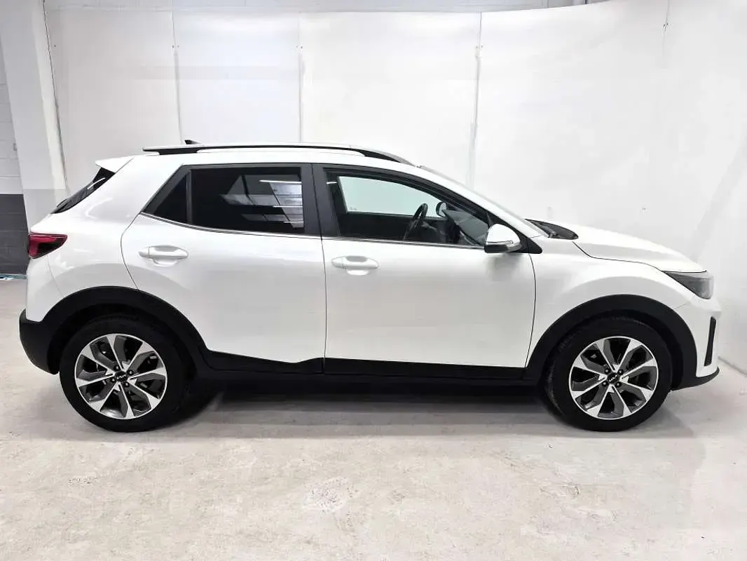 Usado Kia Stonic Style 101 CV (74 kW) 2023 Blanco SUV