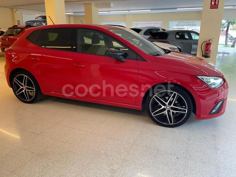 Usado Seat Ibiza FR 115 HP (84 kW) 2020 Vermelho Sedan