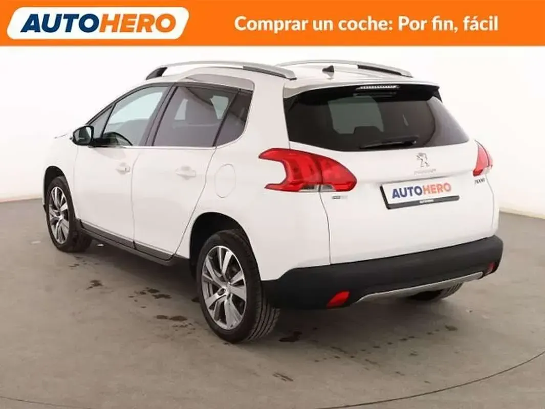 Usado Peugeot 2008 Allure 110 CV (80 kW) 2016 Blanco SUV