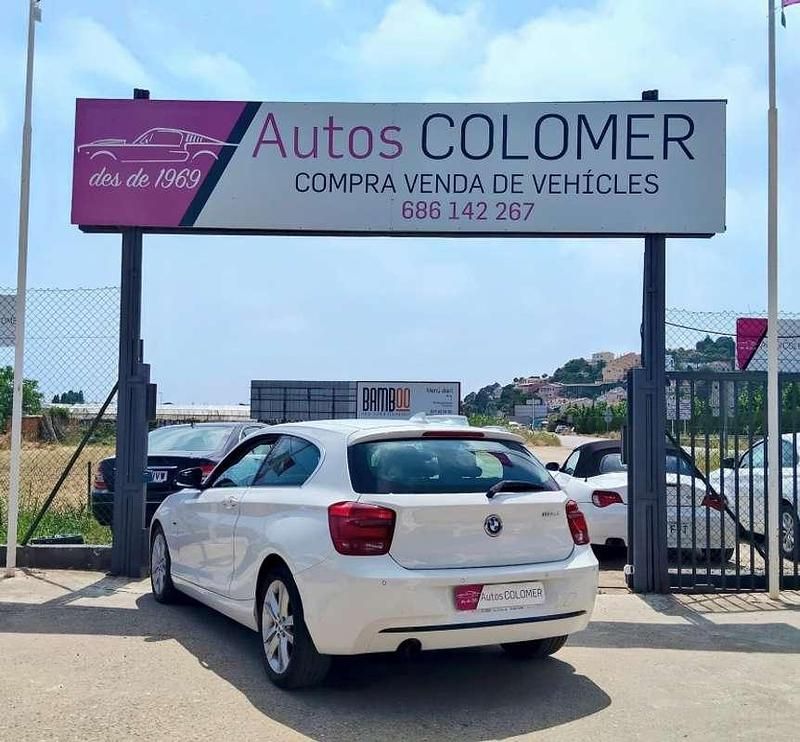 Usado BMW 118 Sport Line 143 CV (105 kW) 2012 Blanco Utilitario