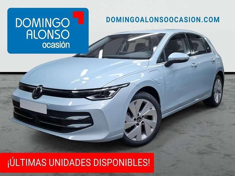 Azul Usado 2025 VW Golf VIII Style Berlina | 28.790 € (Precio justo) - Imagen 1/4