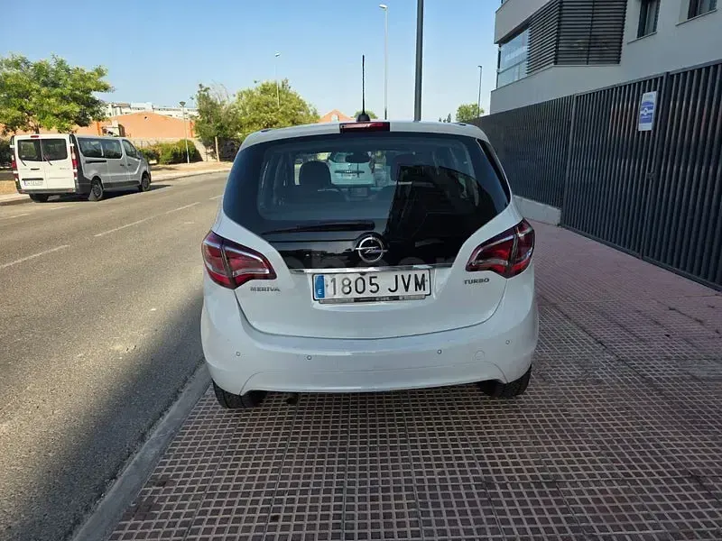 Usado Opel Meriva Selective 120 CV (88 kW) 2016 Blanco Monovolumen