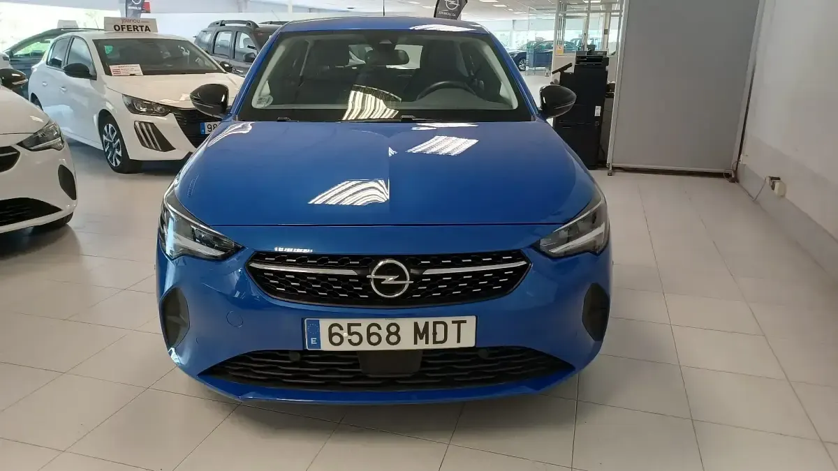 Usado Opel Corsa Elegance 100 CV (73 kW) 2023 Otro Utilitario