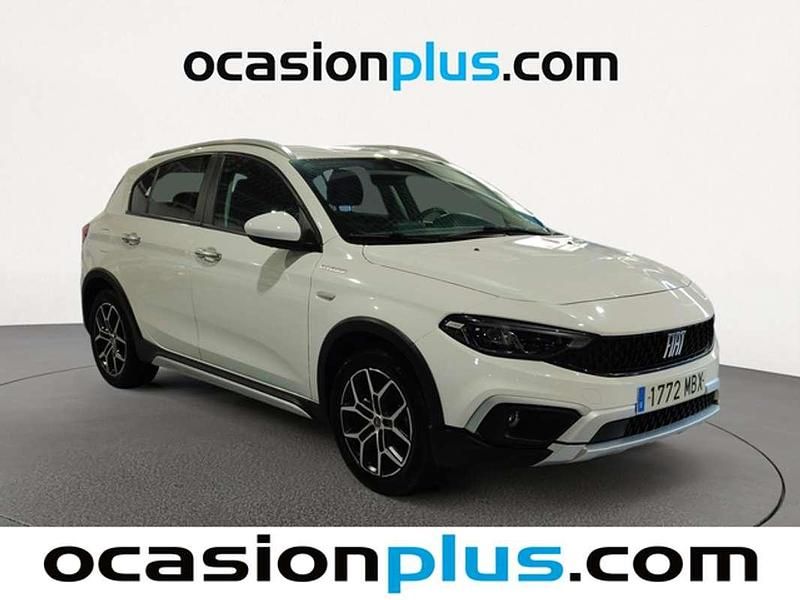 Usado Fiat Tipo Cross 131 CV (96 kW) 2022 Blanco Utilitario