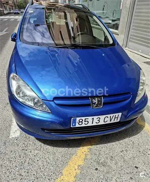 Usado Peugeot 307 136 CV (100 kW) 2004 Azul Familiar