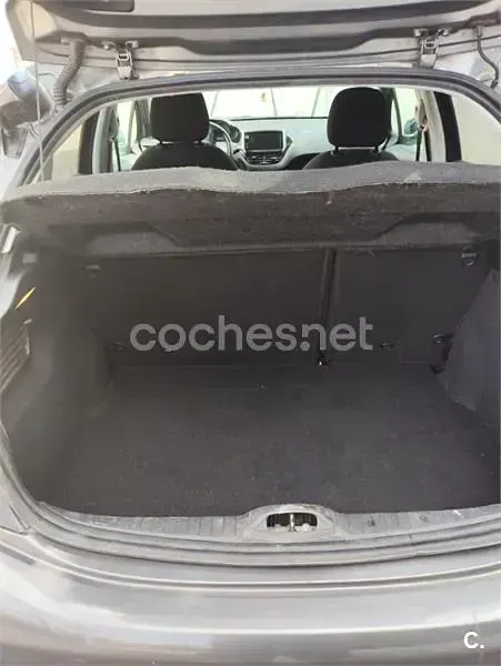 Usado Peugeot 208 82 CV (60 kW) 2019 Gris / plata Utilitario