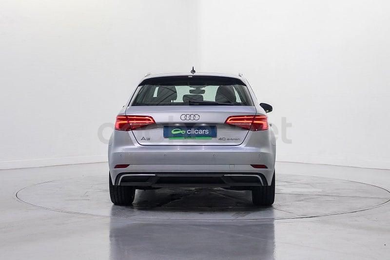 Usado Audi A3 S-Line 204 CV (150 kW) 2020 Gris / plata Berlina