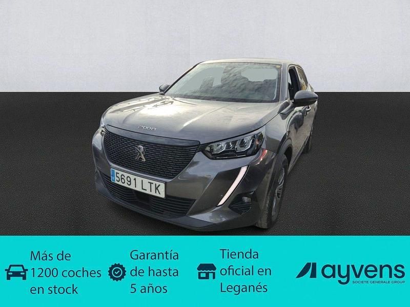 Usado Peugeot 2008 Active 110 CV (80 kW) 2021 Gris SUV