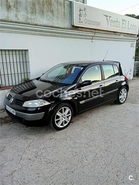 Negro Usado 2003 Renault Mégane II Authentique Berlina | 800 € (Super precio) - Imagen 1/4
