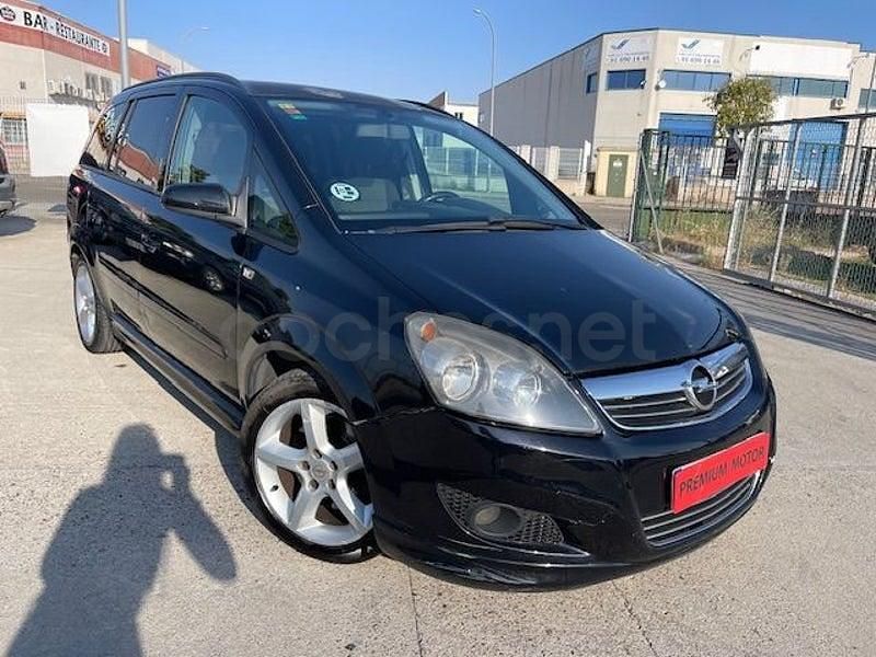 Usado Opel Zafira Cosmo 120 CV (88 kW) 2008 Negro Monovolumen