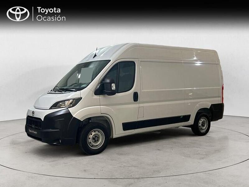 Usado Toyota Proace 140 CV (102 kW) 2025 Blanco Monovolumen