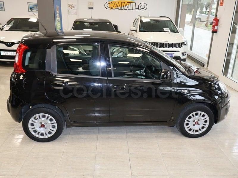 Usado Fiat Panda Lounge 69 CV (50 kW) 2020 Negro Utilitario