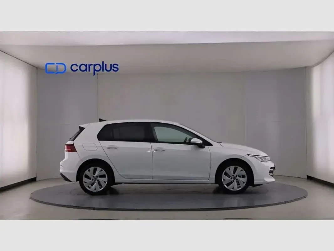 Usado VW Golf VIII 116 CV (85 kW) 2025 Blanco Utilitario