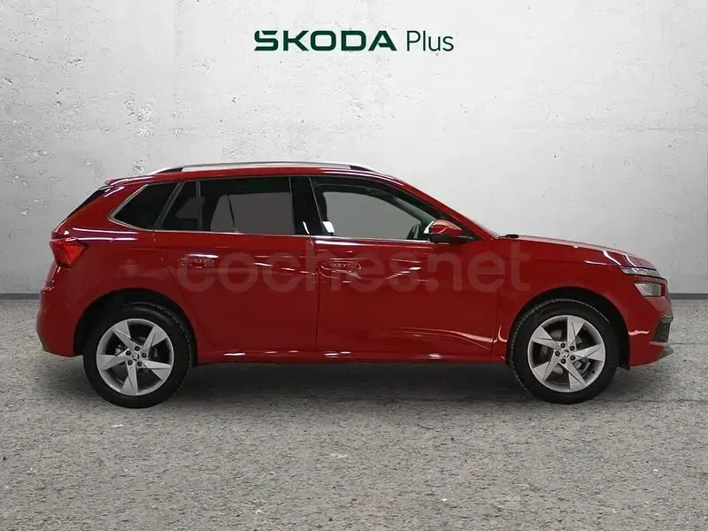Usado Skoda Kamiq Style 110 CV (80 kW) 2021 Rojo SUV