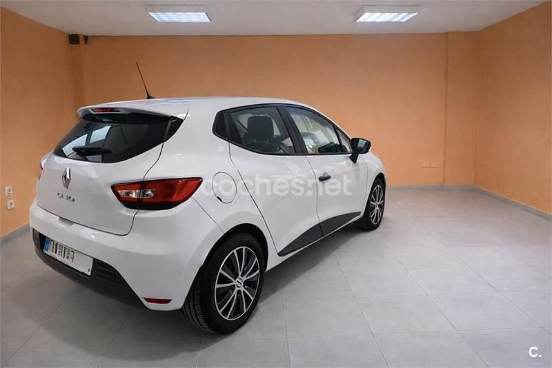 Usado Renault Clio IV Business 75 CV (55 kW) 2019 Blanco Berlina