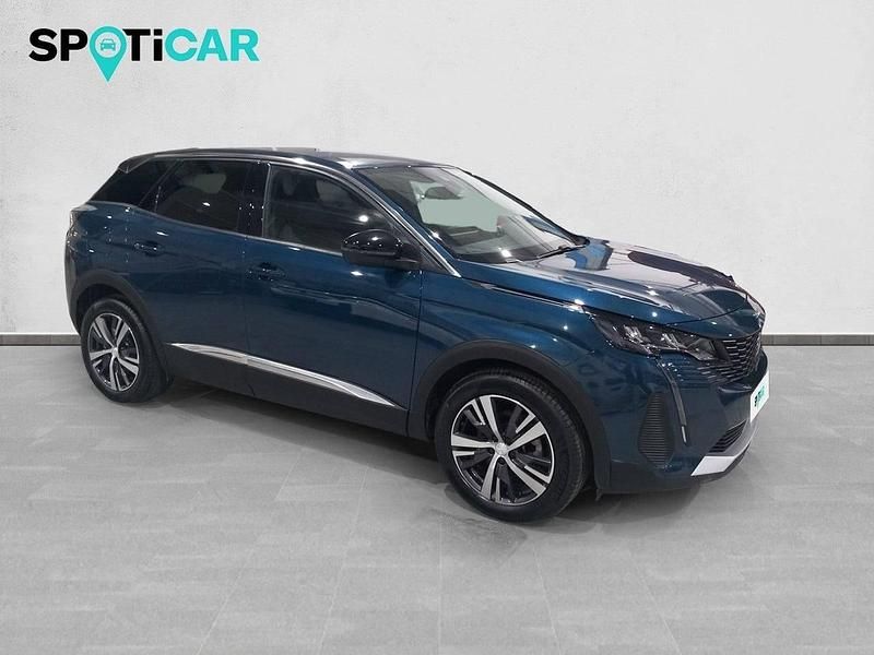 Usado Peugeot 3008 Allure 130 CV (95 kW) 2024 Azul SUV