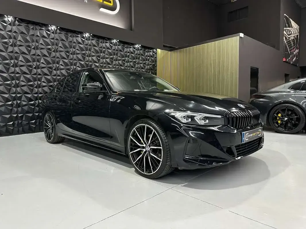 Usado BMW 318 M Performance 150 CV (110 kW) 2023 Negro Berlina