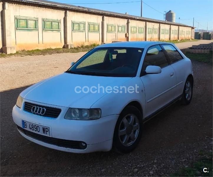 Usado Audi A3 Attraction 150 CV (110 kW) 2000 Blanco Berlina