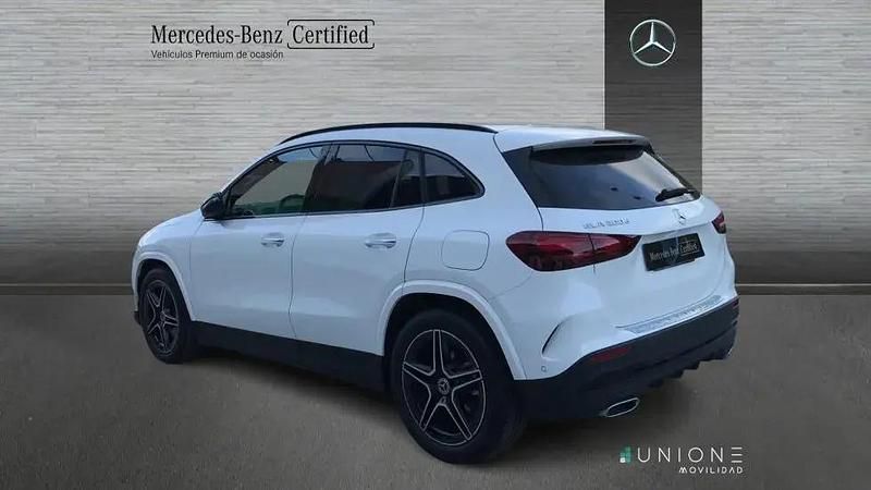Usado Mercedes GLA200 150 HP (110 kW) 2026 Branco SUV