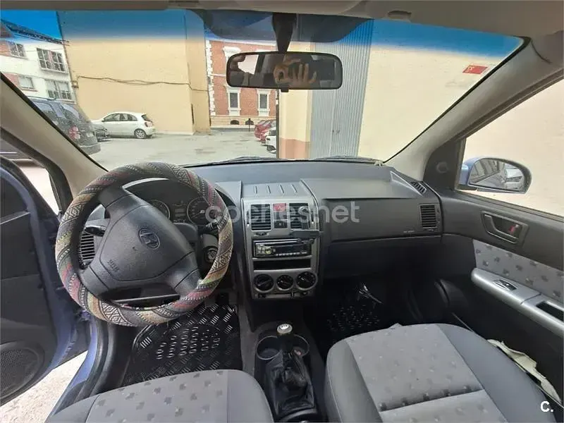 Usado Hyundai Getz GLS 82 CV (60 kW) 2004 Azul Utilitario