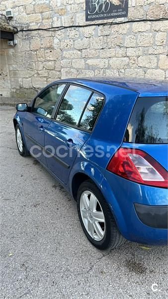 Usado Renault Mégane II Dynamique 80 CV (58 kW) 2005 Azul Berlina