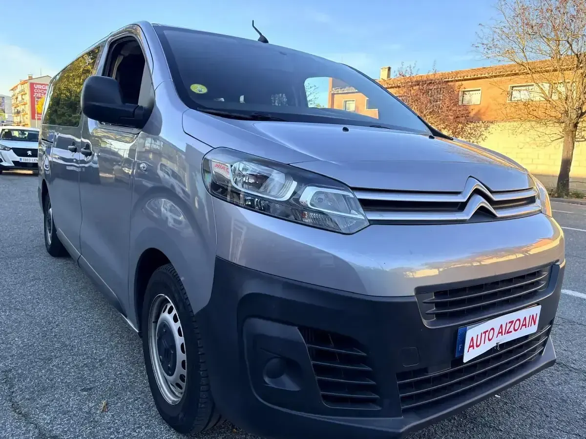 Usado Citroën Jumpy Comfort 118 CV (86 kW) 2021 Gris Monovolumen