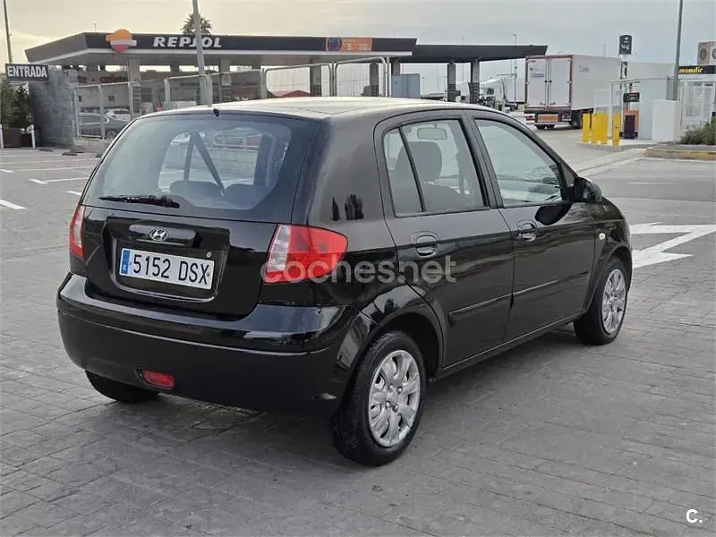 Używany Hyundai Getz 66 KM (48 kW) 2006 Czarny Hatchback