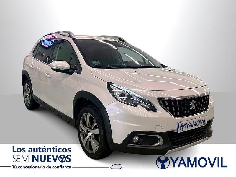 Usado Peugeot 2008 Allure 110 CV (80 kW) 2019 Blanco SUV