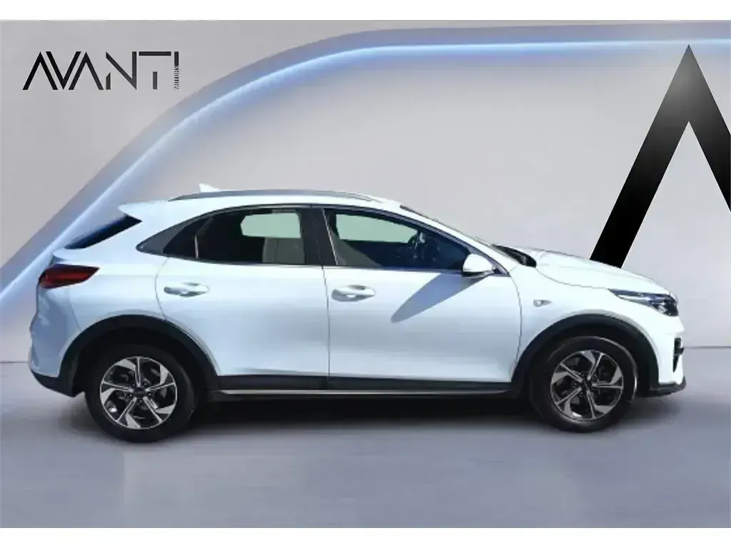 Usado Kia XCeed 136 CV (100 kW) 2022 Blanco SUV