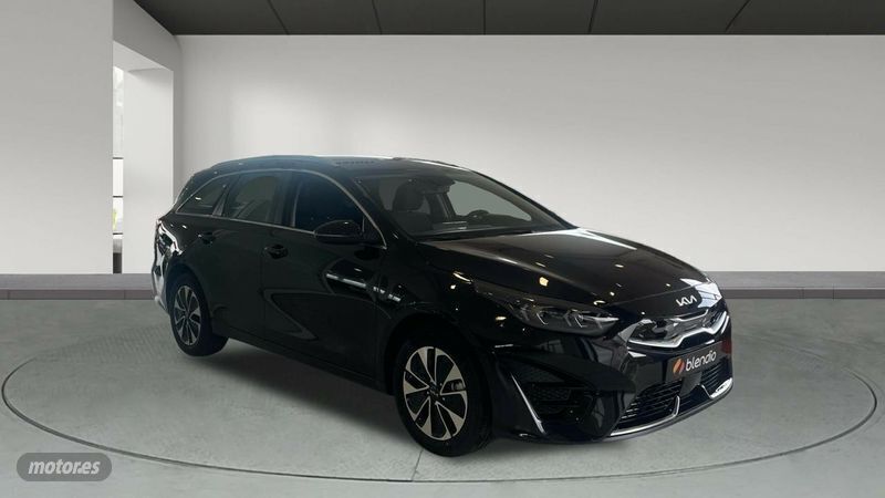 Usado Kia Ceed Sportswagon 141 CV (103 kW) 2025 Negro Familiar