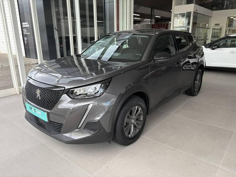 Usado Peugeot 2008 Active 110 CV (80 kW) 2022 Gris SUV