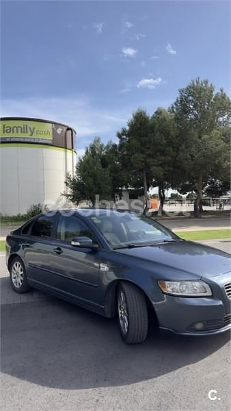 Usado Volvo S40 Summum 136 CV (100 kW) 2008 Azul Berlina