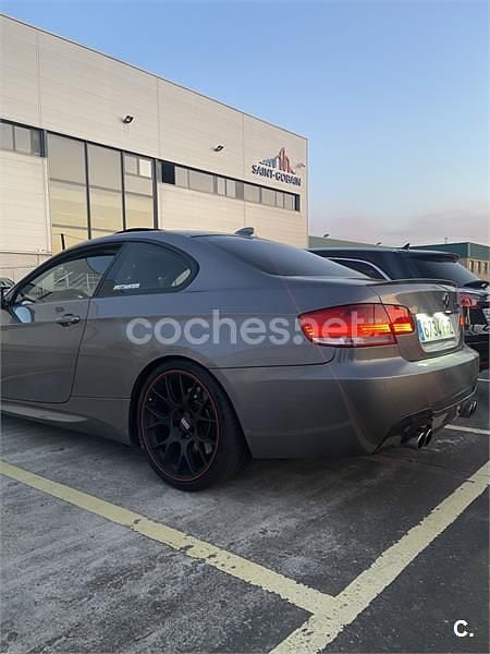 Gris / plata Usado 2006 BMW 335 Sport Line Coupe | 18.500 € (Precio justo) - Imagen 1/4