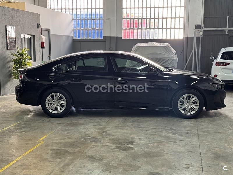 Usado Peugeot 508 Allure 130 CV (95 kW) 2023 Negro Berlina