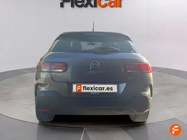 Usado Citroën C4 Cactus PureTech 110 CV (80 kW) 2019 Gris Utilitario