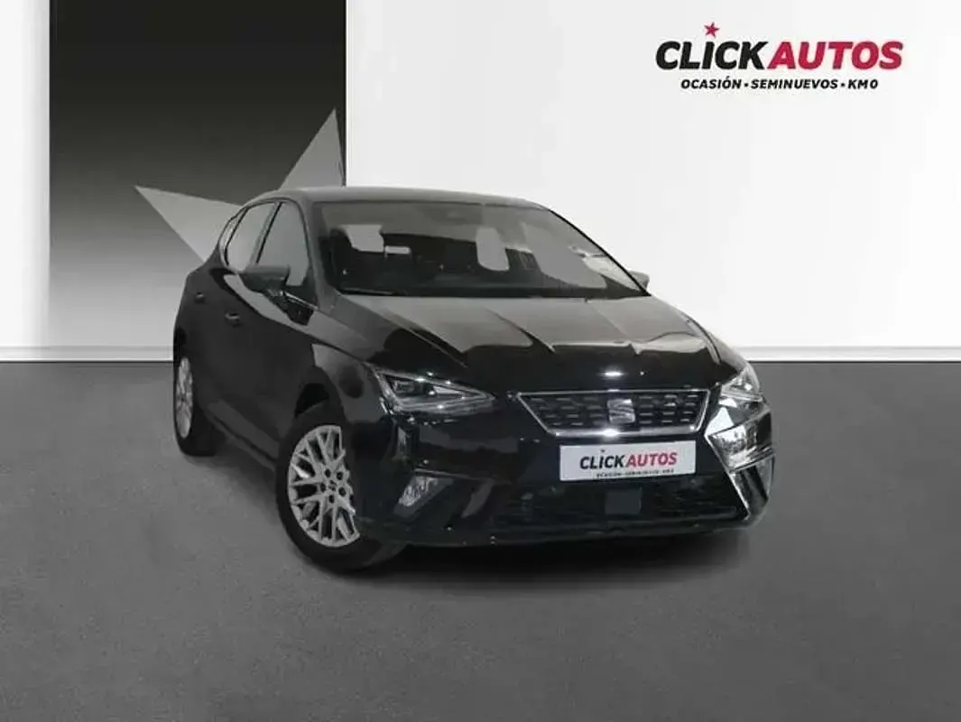 Usado Seat Ibiza XCELLENCE 110 CV (80 kW) 2021 Negro Utilitario