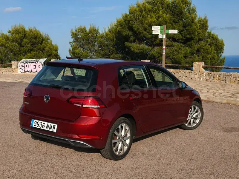Usado VW Golf VII Advance 115 CV (84 kW) 2019 Granate Berlina