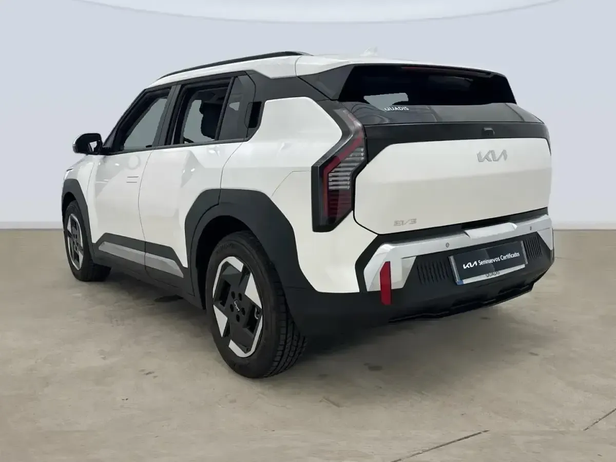 Usado Kia EV3 Earth 150 kW (204 CV) 2024 Blanco SUV