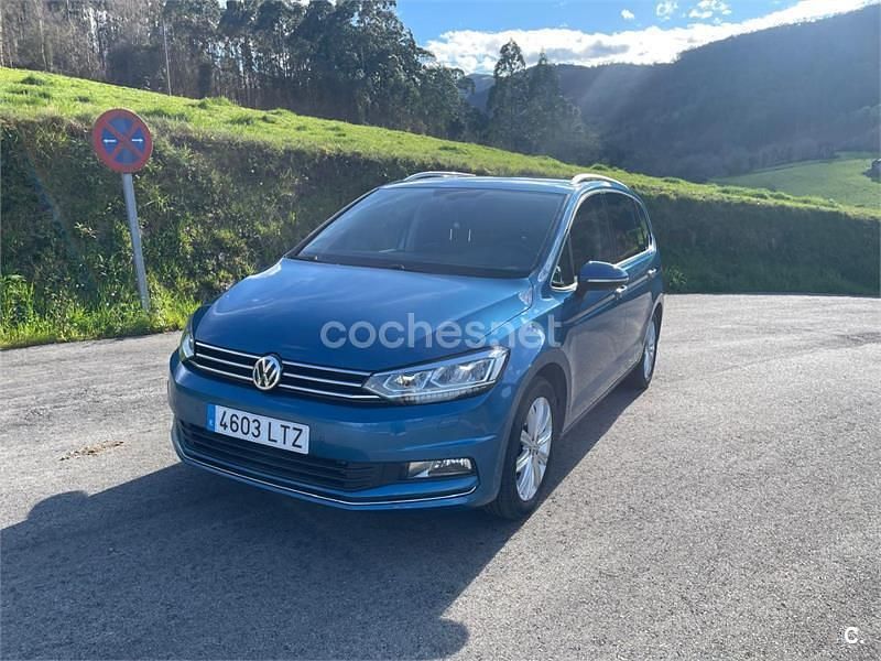Azul Usado 2014 VW Touran Sportline Monovolumen | 14.350 € (Caro) - Imagen 1/4